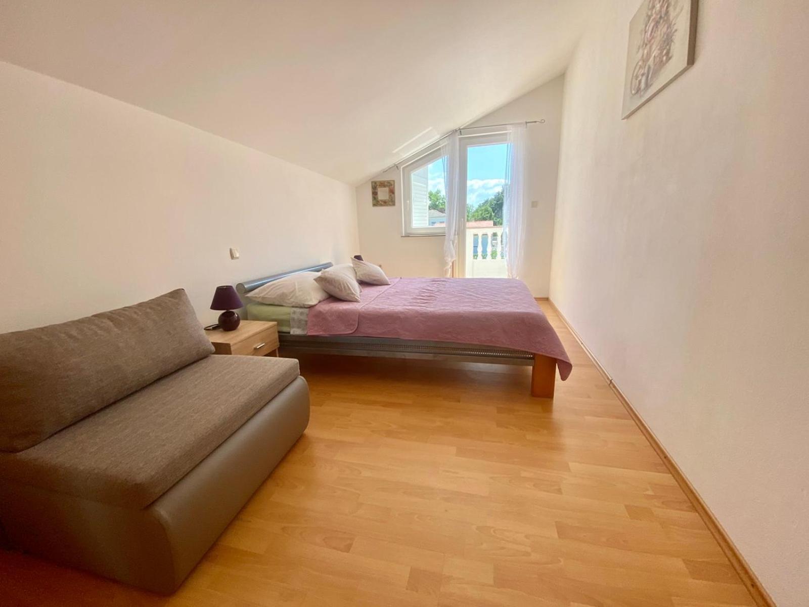 Apartmani Franciska ラブ エクステリア 写真