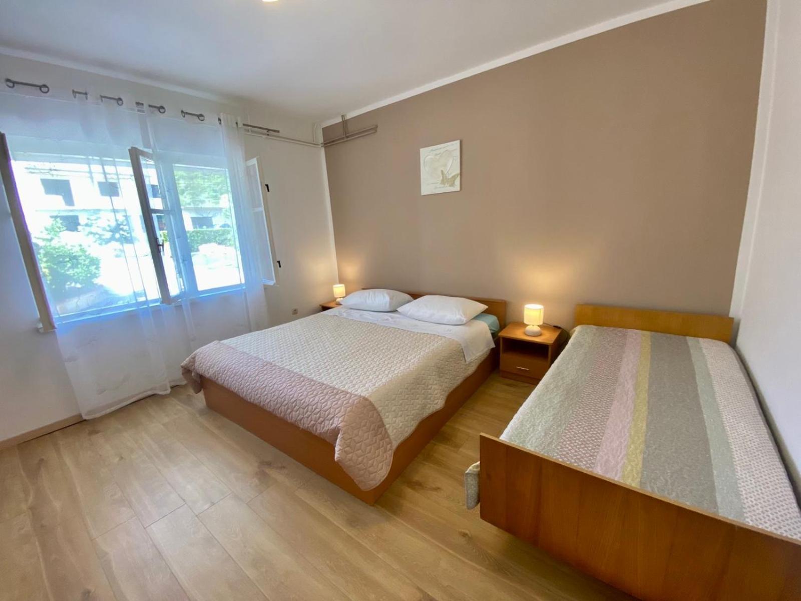 Apartmani Franciska ラブ エクステリア 写真