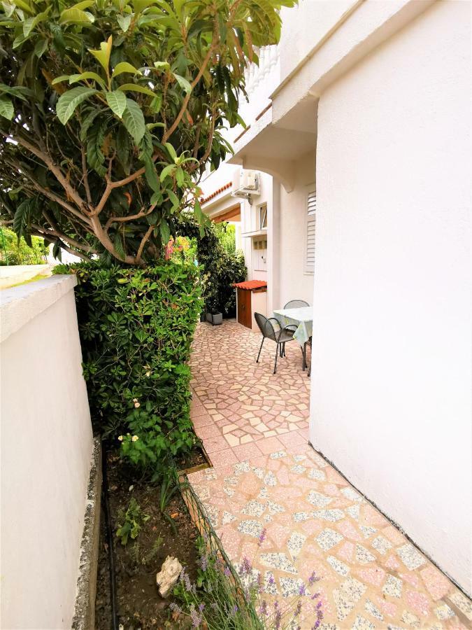 Apartmani Franciska ラブ エクステリア 写真