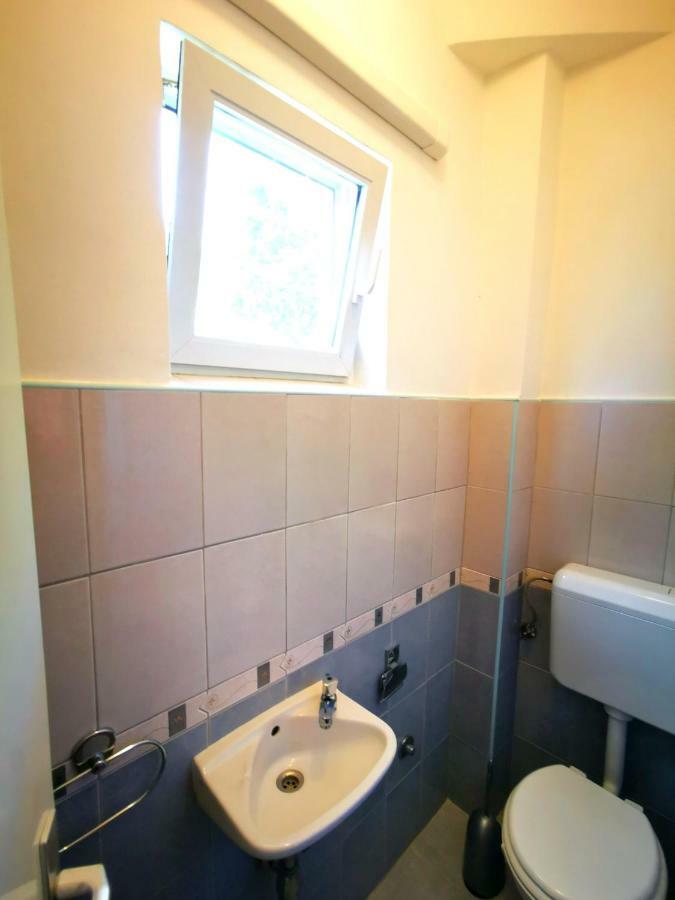 Apartmani Franciska ラブ エクステリア 写真