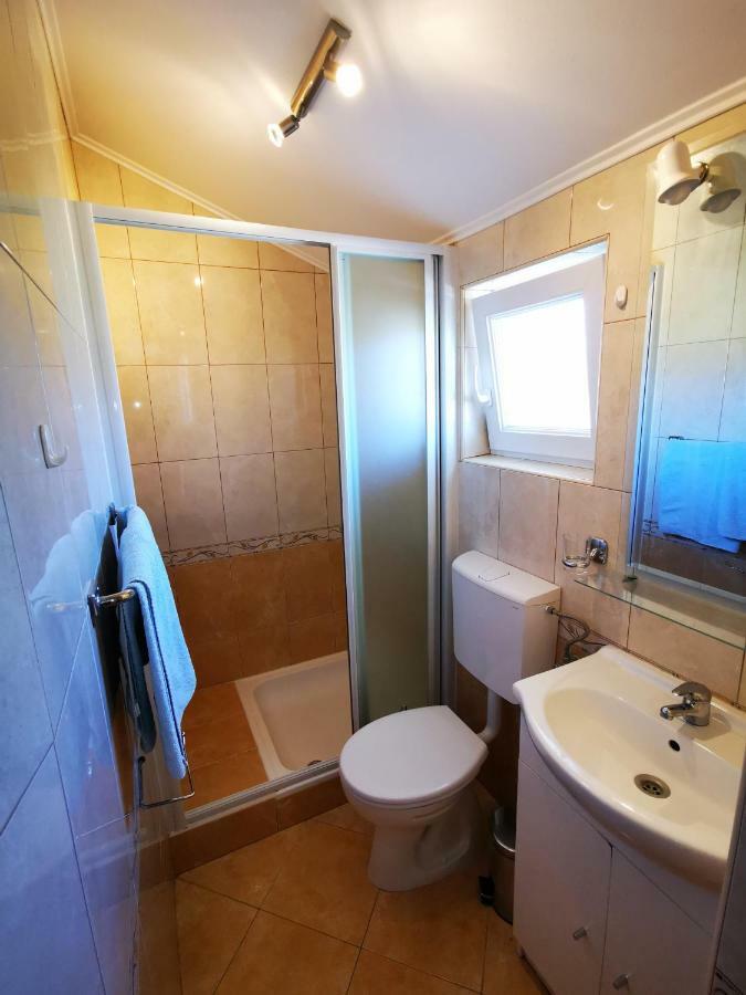 Apartmani Franciska ラブ エクステリア 写真
