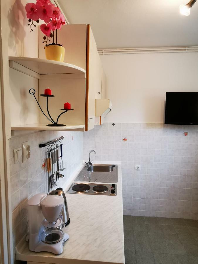 Apartmani Franciska ラブ エクステリア 写真